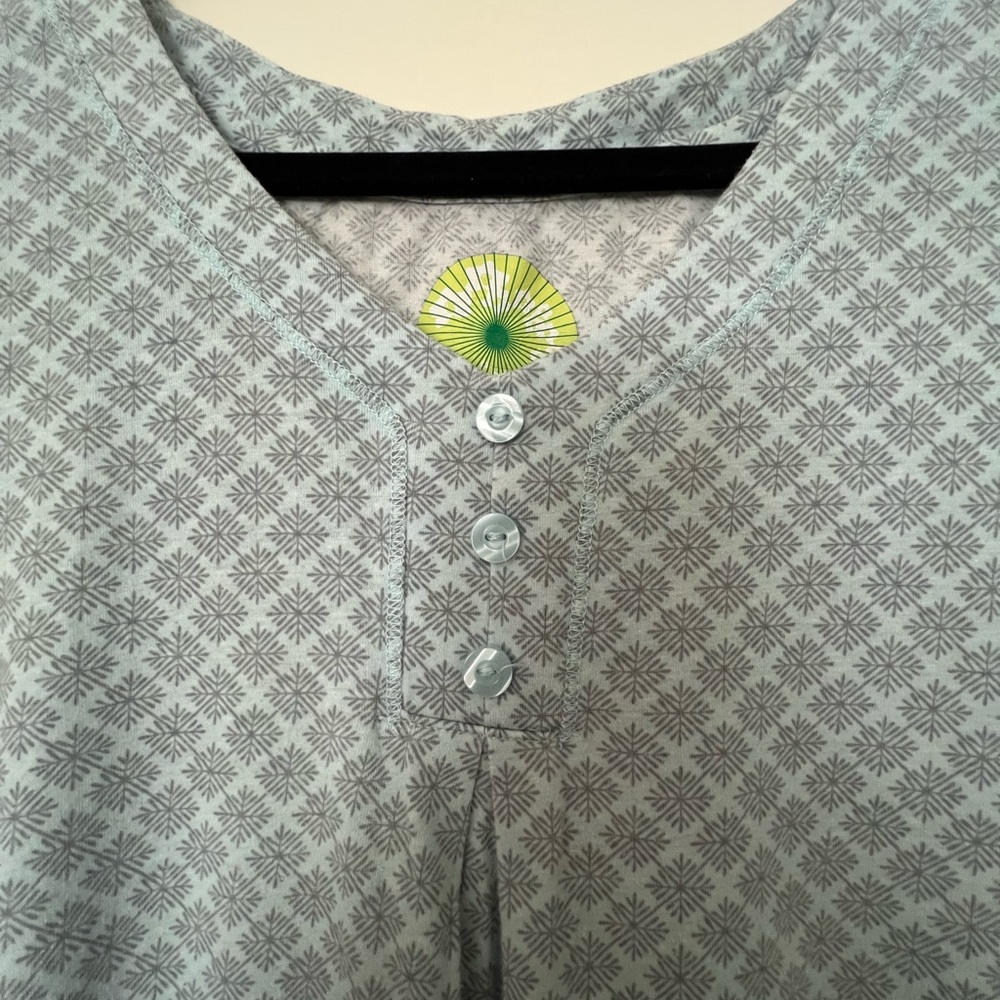 Women’s white orchid, 3/4 sleeve nightgown, aqua/gray pattern V-neck L - Picture 2 of 3